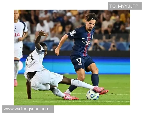 大巴黎主场迎战波尔多争夺法甲冠军争夺战的关键之战